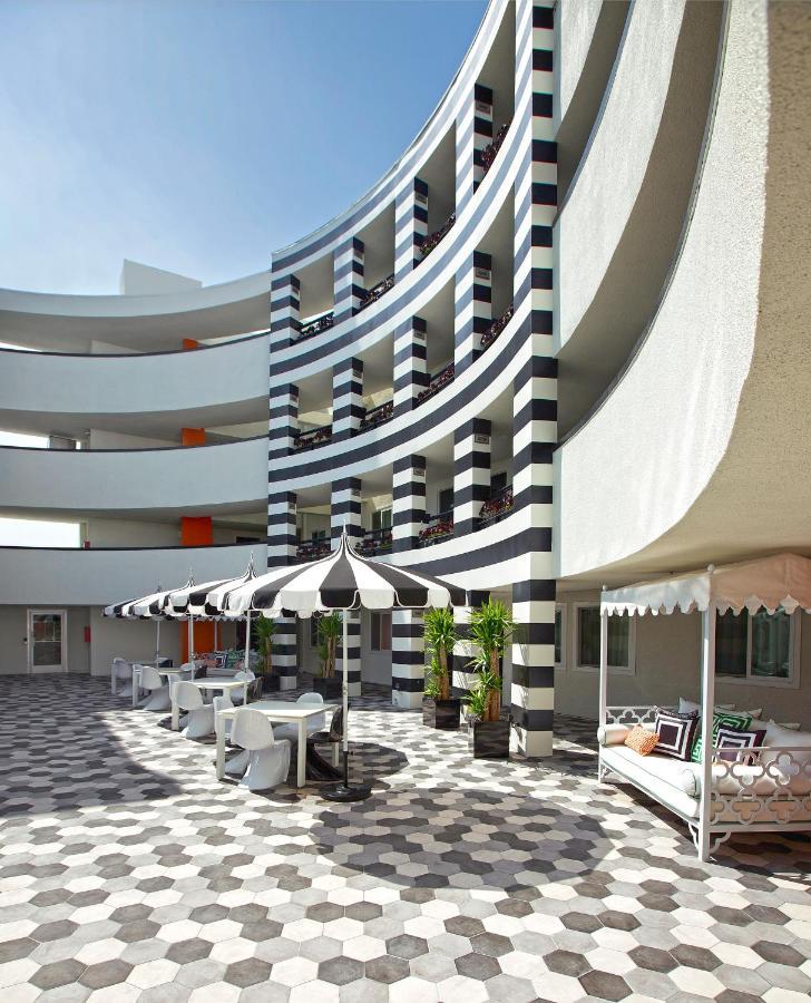 Carlyle Los Angeles