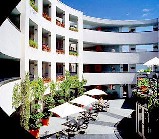 Carlyle Hotel Los Angeles