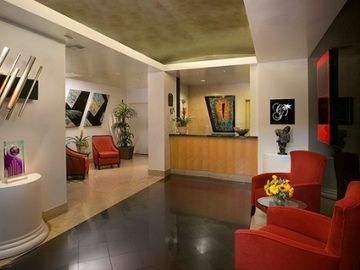 Carlyle 3* Los Angeles