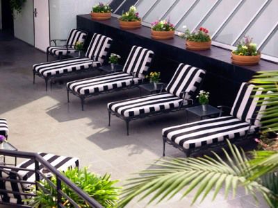 Carlyle Hotel Los Angeles